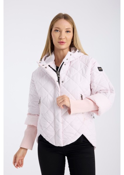 Kadın Sabit Kapşonlu Triko Ribana Detaylı Kapitone Spor Şişme Mont - Şık ve Sıcak Tasarım 8704