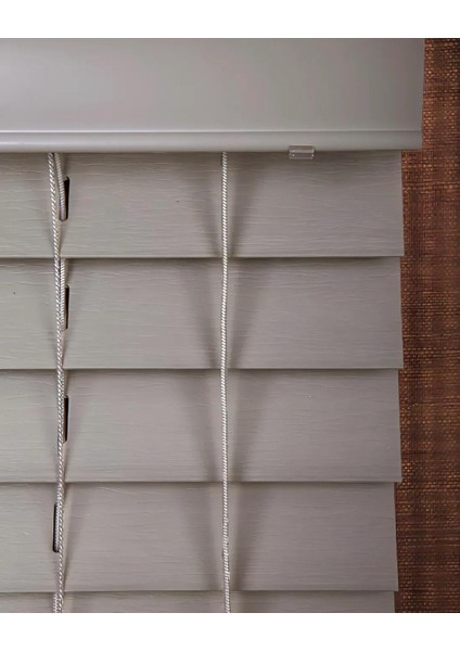 Bohem Gri Truwood Serisi (TRU220) Ahşap Görünümlü Jaluzi Perde 50 mm