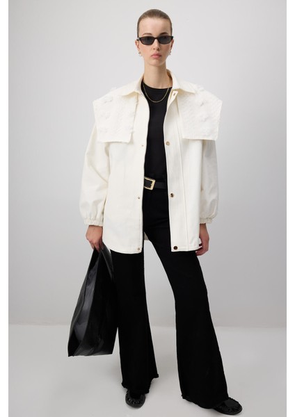 Çiçek Dantelli Gabardin Ceket