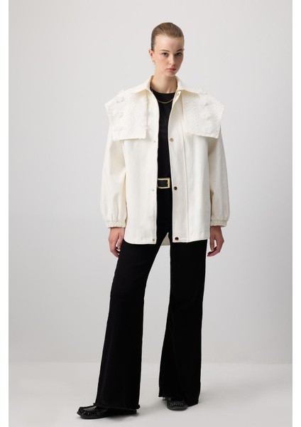 Çiçek Dantelli Gabardin Ceket fırsatları