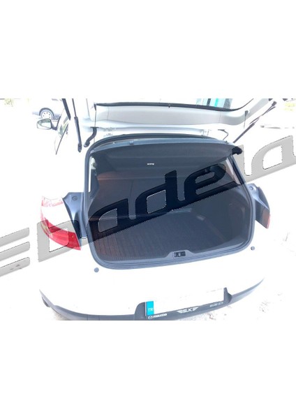 Renault Megane 3 Hb 2009-2015 Arası Uyumlu 3D Kauçuk Bagaj Havuzu