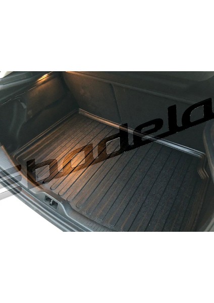 Renault Megane 3 Hb 2009-2015 Arası Uyumlu 3D Kauçuk Bagaj Havuzu