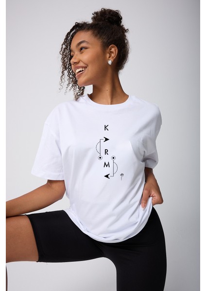 Karma Baskılı Oversize Pamuklu Beyaz Kadın T-Shirt