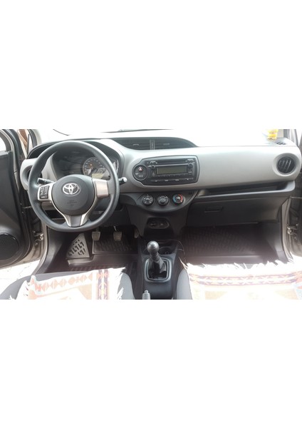 Toyota Yarıs 3D Siyah Havuzlu Paspas 2012 ve 2020