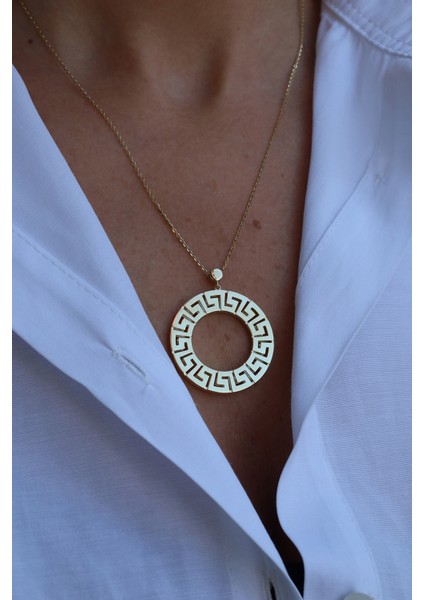 14 Ayar Altın Greek Desen Içi Boş Halka Şekilli Kolye modelleri