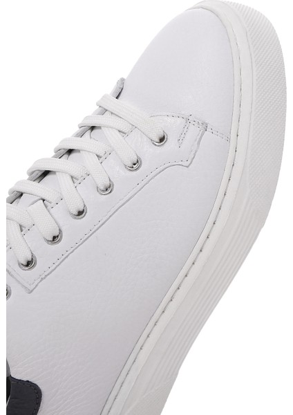 Erkek Beyaz Bağcıklı Kalın Tabanlı Deri Sneaker 25WFD640418
