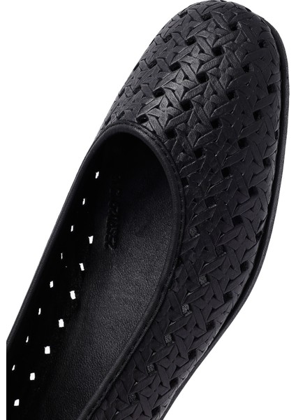 Kadın Siyah Desenli Deri Babet 25SFD291318