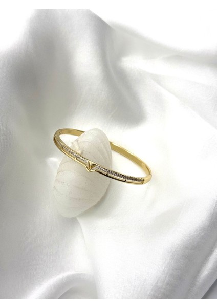 Xuping Victoria Model Zirkon Taşlı Kadın Kelepçe Bileklik Gold Renk fırsatları