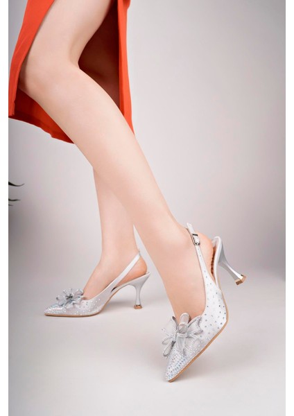 Fiyonklu Kadın Stiletto Taşlı Sivri Burun Arkası Açık Abiye Topuklu Ayakkabı Gümüş
