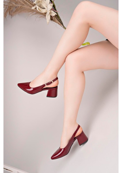 Kadın Alçak Topuklu Taşlı Ayakkabı 5 cm Topuk Kırmızı Cilt