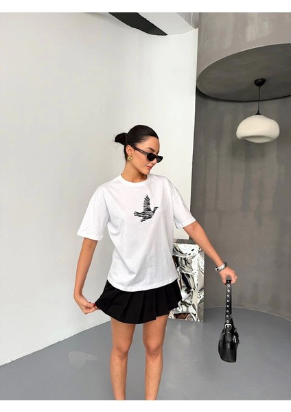 Kadın Yeni Sezon Rahat Konfor Modeli Baskılı Yarım Kollu Pamuklu 4 Mevsim Oversize T-Shirt modelleri