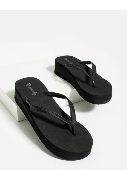 Platform Topuk 4.5 cm Parmak Arası Pvc Acıtmaz Plaj Günlük Terlik modelleri