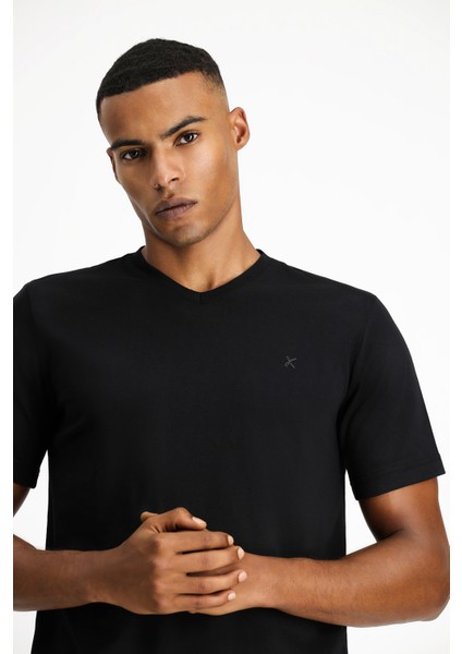 V Yaka Slim Fit Dar Kesim Süprem Pamuklu Tişört