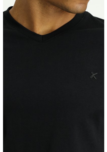 V Yaka Slim Fit Dar Kesim Süprem Pamuklu Tişört indirimleri