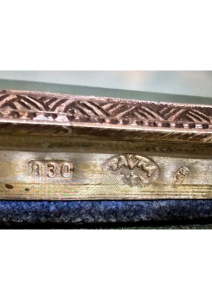 830 Ayar Antika Avrupa Gümüş Ayna 21 cm 13,5 cm Ölçülerinde 233 Gram Ağırlığında