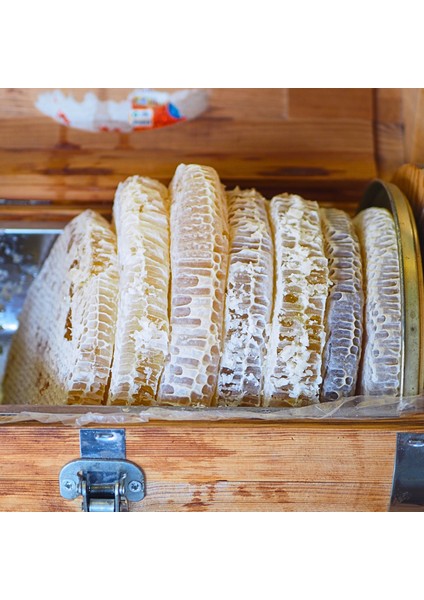 Karakovan Petek Balı | 800gr | TA17.5+ | 900 Prolin | Erzincan Doğal Çiçek Balı modelleri