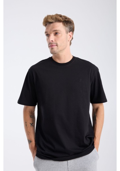 Erkek Loose Fit Yarım Kollu T-Shirt Siyah fiyatları