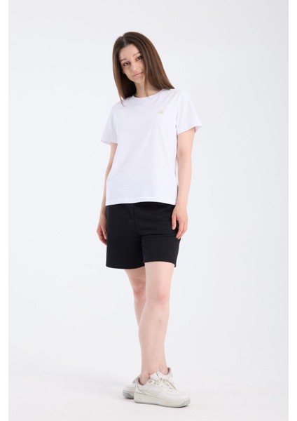 Kadın Regular Fit Yarım Kollu T-Shirt Beyaz indirimleri