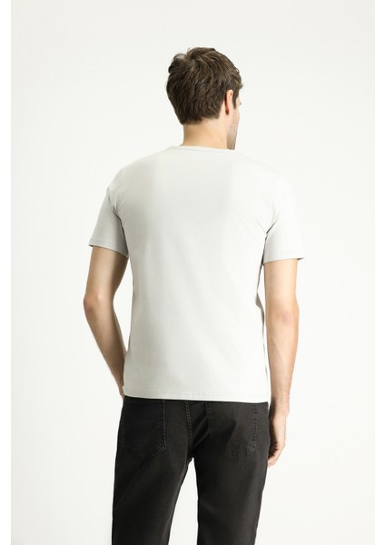 V Yaka Slim Fit Dar Kesim Süprem Pamuklu Tişört modelleri