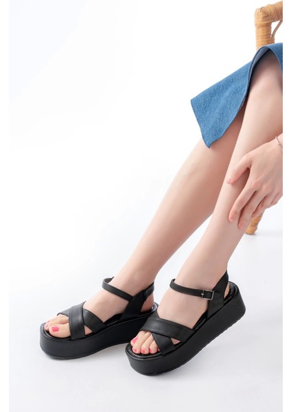 861-1005 Siyah Günlük Çapraz Dolgu Topuk Kadın Sandalet fiyatları