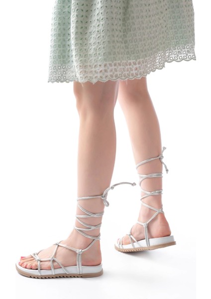 1001-1001 Beyaz Gümüş Bilekten Bağcıklı Kadın Sandalet fiyatları