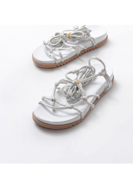 1001-1001 Beyaz Gümüş Bilekten Bağcıklı Kadın Sandalet indirimleri
