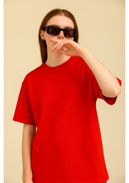 Kadın Kırmızı Oversize Bisiklet Yaka %100 Pamuk Düz Basic Yazlık T-Shirt