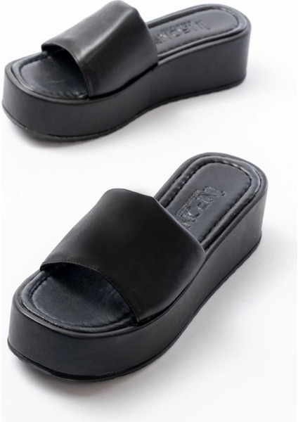 861-1033 Siyah Dolgu Topuklu Kadın Terlik modelleri