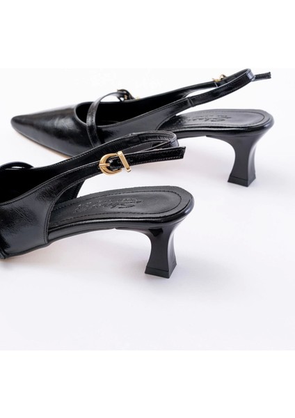 H-470 Siyah Rugan Baret Tokalı Arkası Açık Günlük Kadın Sandalet fırsatları