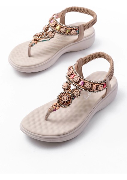 DM-609 Bej Taşlı Arka Lastikli Parmak Arası Kadın Sandalet modelleri