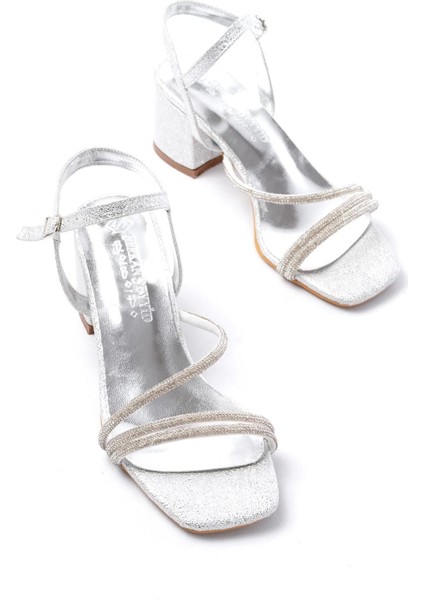 S-900 Gümüş Bantlı Taşlı Kalın Şeffaf Topuklu Kadın Ayakkabı modelleri