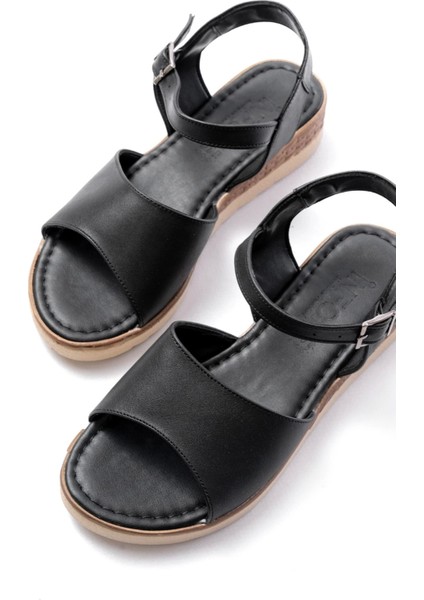 692-500 Siyah Ortopedik Taban Tokalı Kadın Sandalet fırsatları