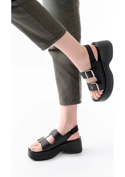 24414-572 Siyah Tokalı Günlük Dolgu Topuk Kadın Sandalet fiyatları