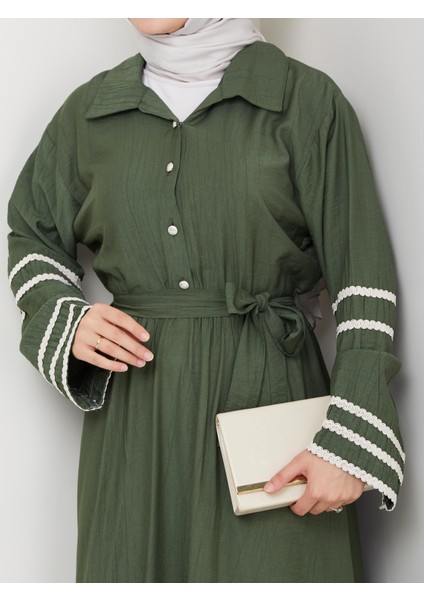 Kadın Çilek Kumaş Şerit Detaylı Kuşaklı Haki Elbise fırsatları