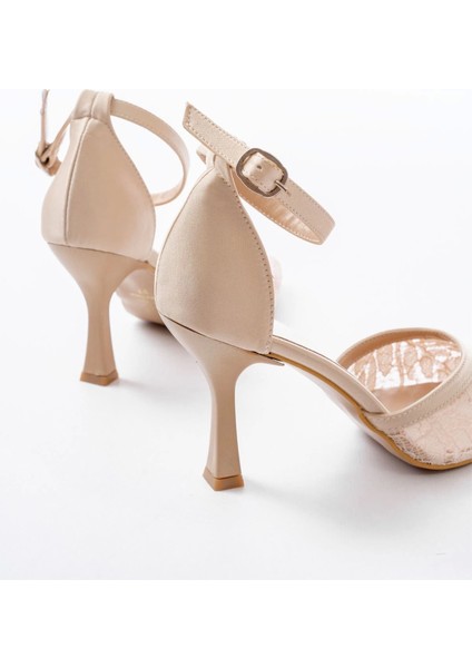 K-404 Bej Fileli Çiçek Detaylı Kadın Topuklu Ayakkabı modelleri