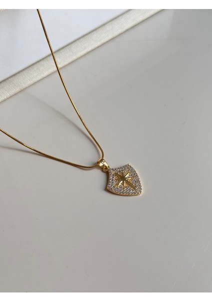 Lerosy Co Kadın Kolye – Altın Kaplama Zirkon Taşlı Yıldız Figürlü Kalkan Model, 45 cm Ayarlanabilir Çelik Zincir fırsatları