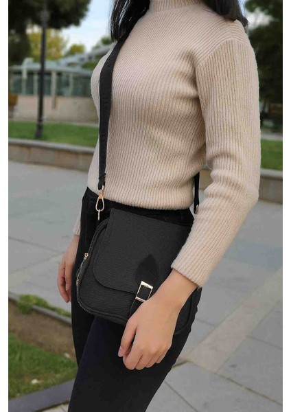 Siyah Çok Gözlü Askılı Çanta