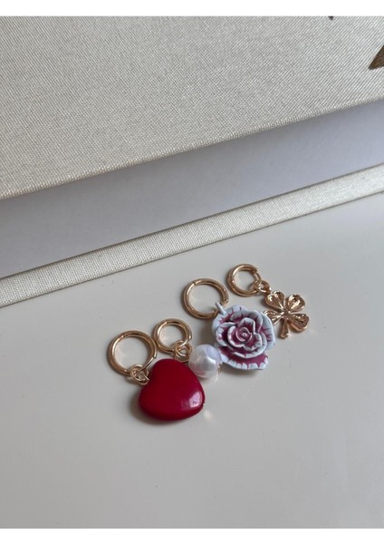 Gül, Kalp, Yonca ve Inci Figürlü Altın Renk Charm Küpe – 4’lü Set fırsatları