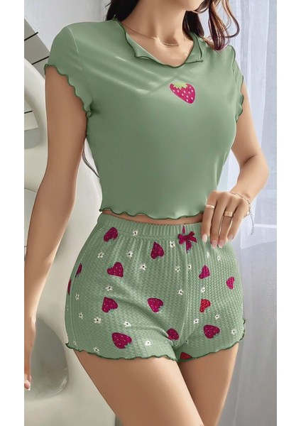 - Yeşil Çilek Desenli Askılı Şortlu Pijama Takım fiyatları