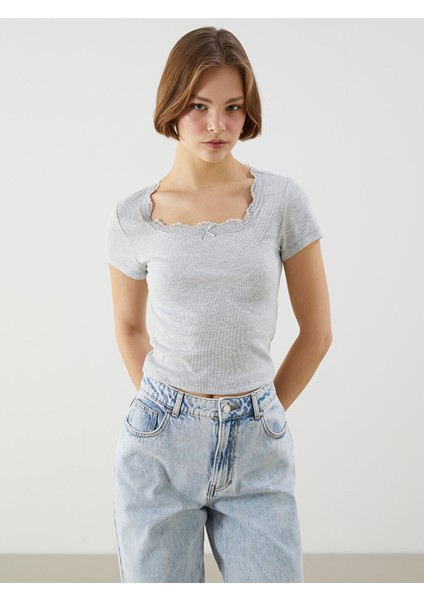 Yeni Sezon U Yaka Dantel Detayli Crop - S5P484Z8