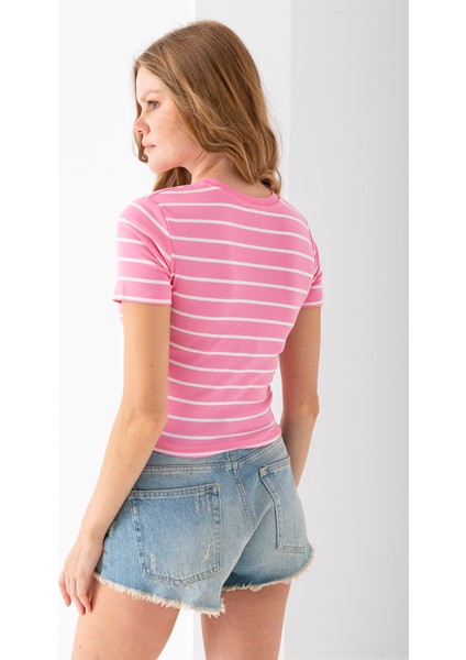 Kadın Bisiklet Yaka Çizgili Pamuklu Crop T-Shirt Pembe Beyaz - 25512
