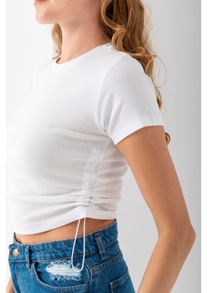 Kadın Bisiklet Yaka Yanı Stoperli Crop T-Shirt Beyaz - 25514 fırsatları
