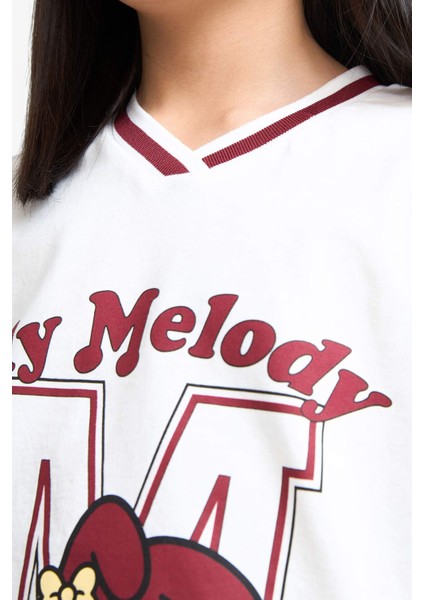 Kız Çocuk Hello Kitty Oversize Geniş Kalıp V Yaka Kısa Kollu Okul Tişörtü F7040A825AU indirimleri
