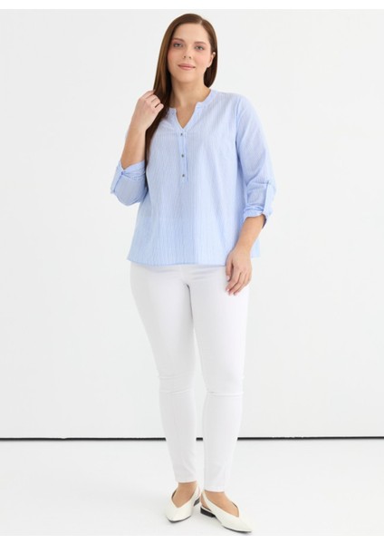 V Yaka Çizgili Mavi Kadın Bluz 25YSL8143