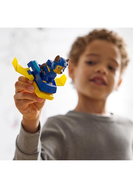 Paw Patrol: Action Pups Chase Aksiyon Figürü ve Katlanabilir Kanatlı Hoverboard Uçak Oyuncağı - 5 cm fırsatları