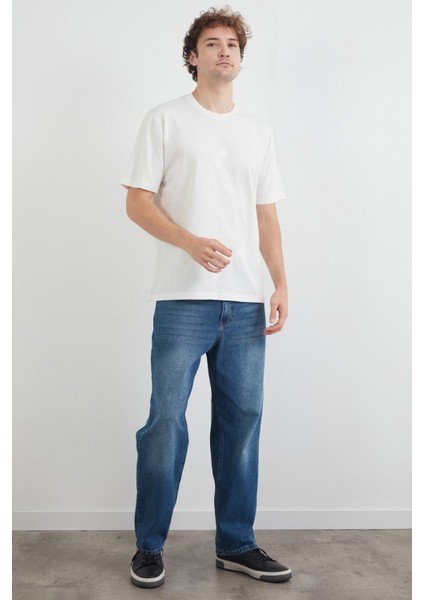 Slogan Kabartmalı Bisiklet Yaka Tişört fiyatları