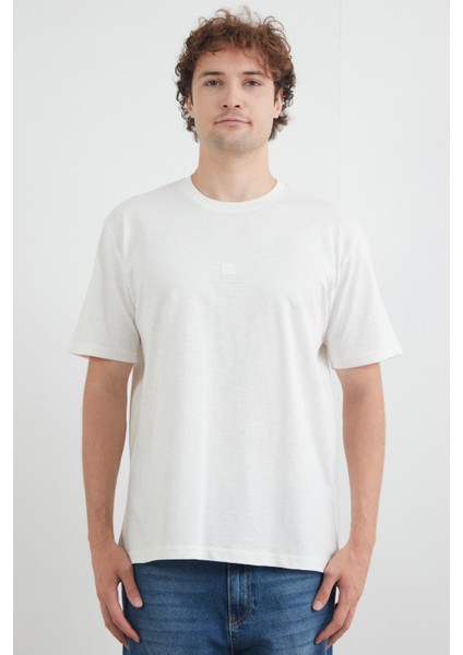 Slogan Kabartmalı Bisiklet Yaka Tişört