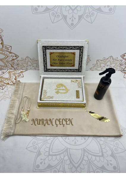 Isme Özel Kur'an ve Seccade Seti