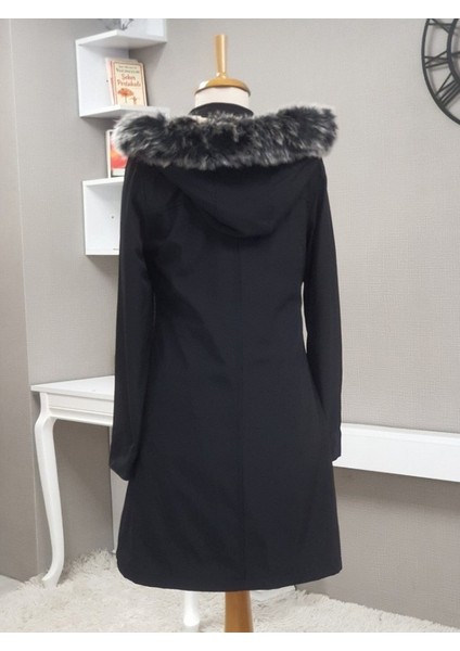 Çıkma Kapşonlu Çıtçıtlı Cepli Kısa Kaban -Siyah modelleri