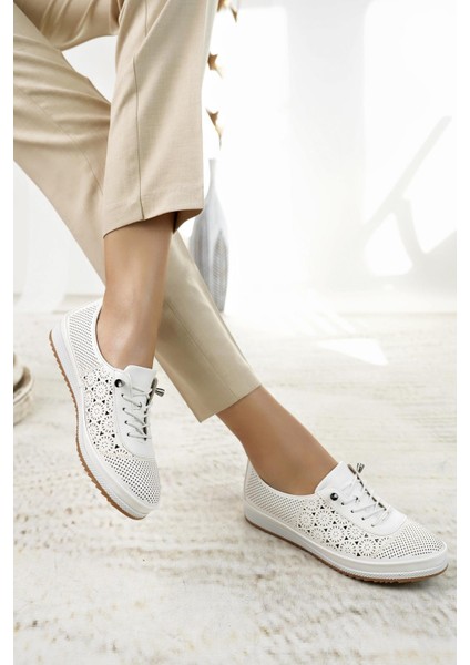 Sdf 701-3 Beyaz Içi Deri Günlük Kadın Ayakkabı fırsatları